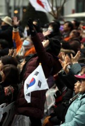 Followers of the pastor in the rally