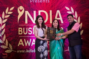 Shreekant Patil & Sneha Patil, India Business Awards 2018 Felicitated By Soha Ali Khan
