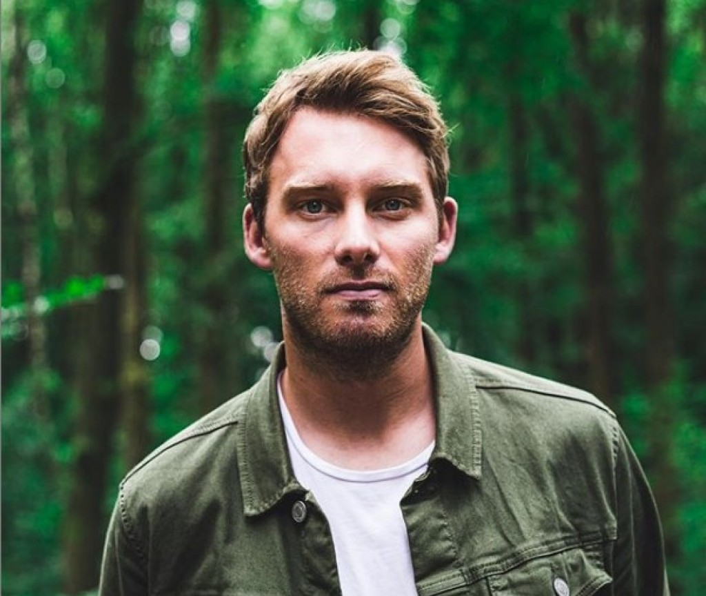 Prominent Artist Phil Young is Ready to Set a New Benchmark with the