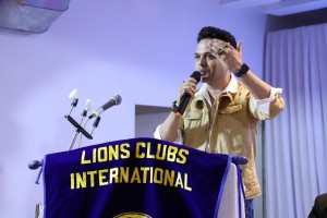 Viveck Shettyy addressing the gathering as the Keynote Speaker at Lions Clubs International Region