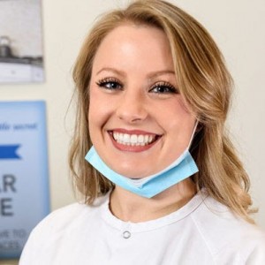 MaKayla Reid, DDS, a Dentist with Great Expressions Dental Centers