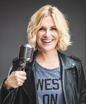 Sarah J. Halstead performing live at  The Improv in Hollywood