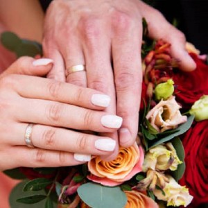 OyeGifts Is All Set To Entice Couples with Its Incredible Range Of Gifts for Promise Day 