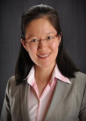 Lan Chang, MD, an Ophthalmologist with Eye Associates of New Mexico 
