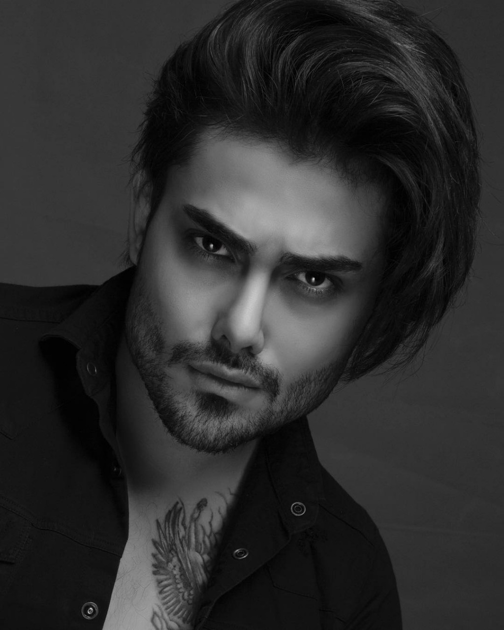 persian-pop-vocalist-reza-mirzaei-star-is-in-the-ascendant-in-2020