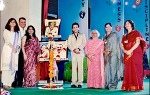 Meghna Bakshi, Ratan Luth, Sharvari Luth,Viveck Shettyy,C.C DeRozario, Neha Meghrajani, and Kaumuudi