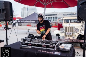 DJ Mike spining in VIP area