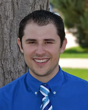 Alejandro Estrada, DC, a Chiropractor with Liberal Family Chiropractic