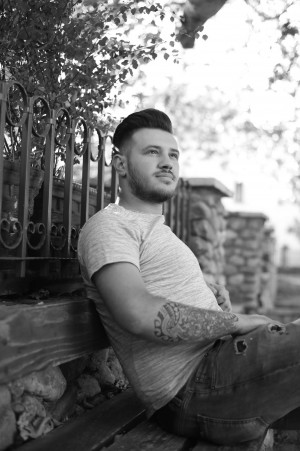 Sezgin Mangjuka Social Media Maestro