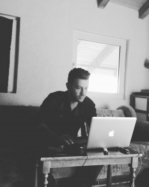 Sezgin Mangjuka Social Media Maestro