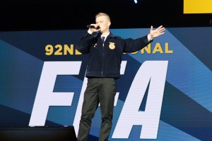 Country New Comer Sam L. Smith signs with Twang Thang Country