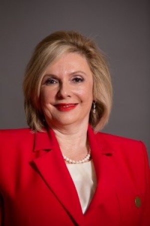 Mirela Dumitrescu, MD, a Rheumatologist with Yale New Haven Health - Bridgeport Hospital and Smilow Cancer Hos