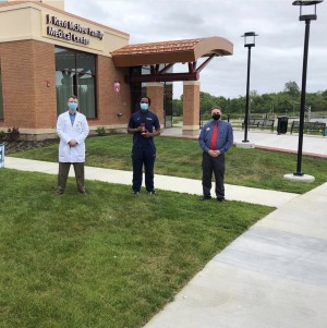 Pro Football Player, David Pindell, Gives back to Mental Health Workers