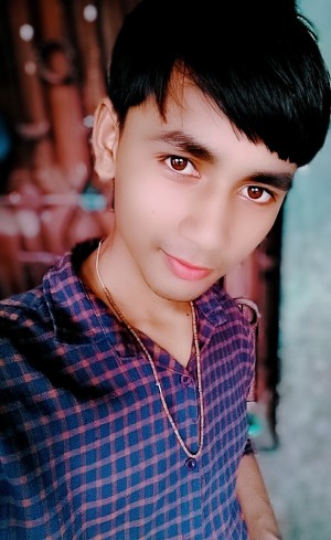 anurag maurya actor in home