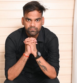 Indian Rapper Mr AJ revolutionize the Indian online grocery and essential biz with his latest e-com site Gogrofy.com