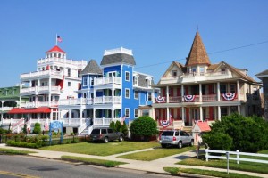 SKYLINES visits Cape May, NJ in Episode 1 and learns about Victorian architecture.