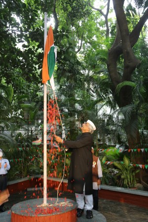 Flag Hoisting by Mr Zafer Mohiuddin at Alliance Francaise de Bangalore