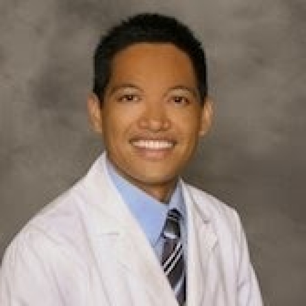 Get to know Pulmonologist & Critical Care Medicine Specialist Dr