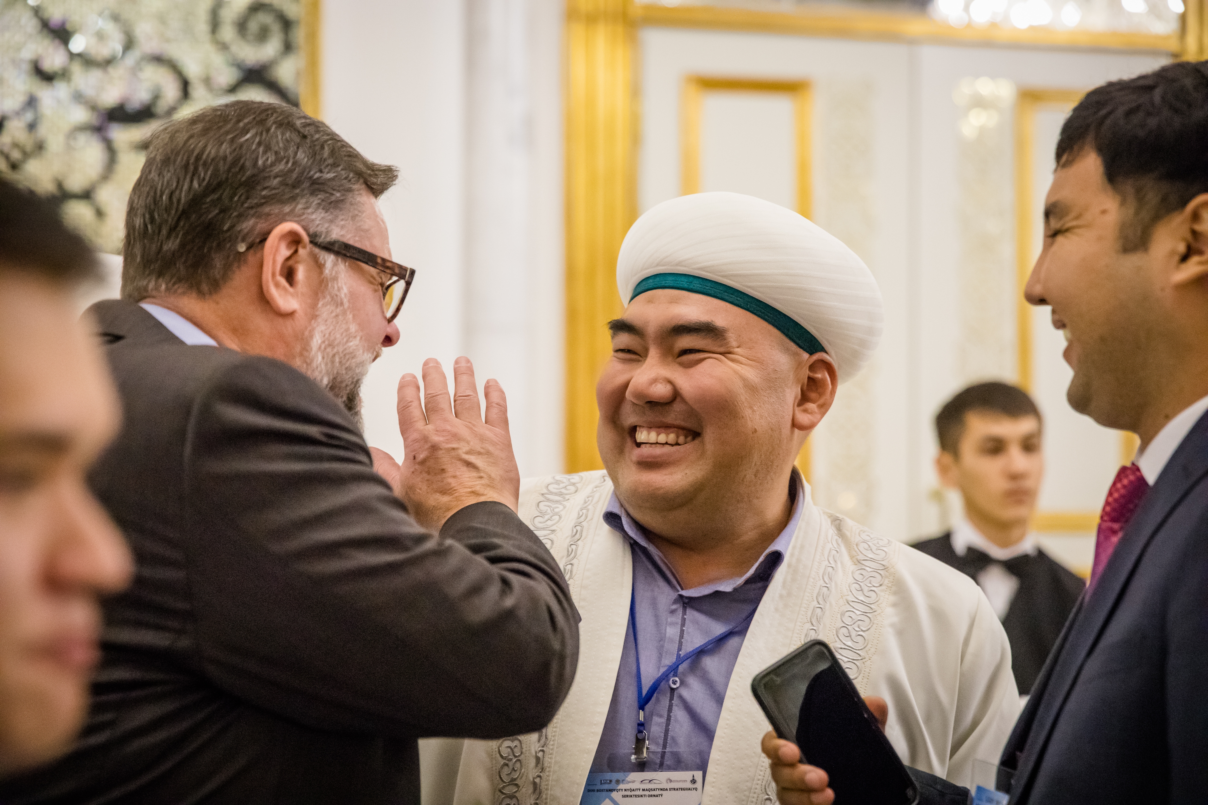 Bob Roberts Jr along with Muslim leaders Bob Roberts Jr along with Muslim leaders