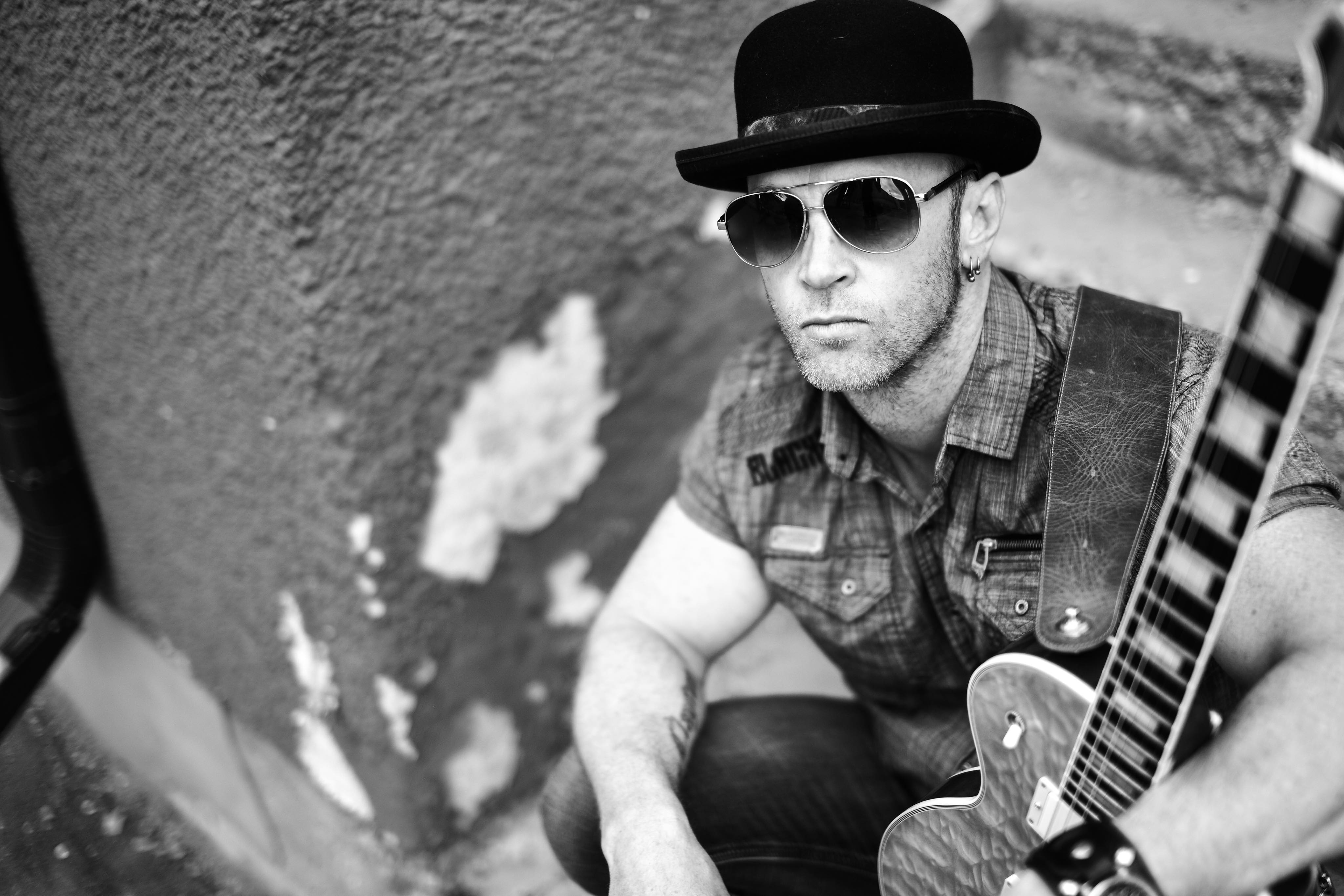Randy V Lead Vocalist Randy V Lead Vocalist