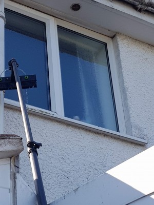 Aqua Window Cleaning Limited Are Striving To Deliver A Reliable, Professional Window Cleaning Service 