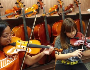 violin lessons student