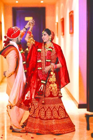 Vivekk Vikas Photography Rendering Versatile Wedding Photography Services