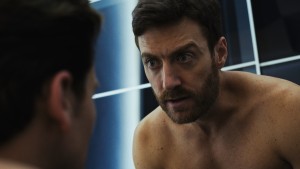 Still of Pau Maso and Matthew Crawley in Complete Strangers