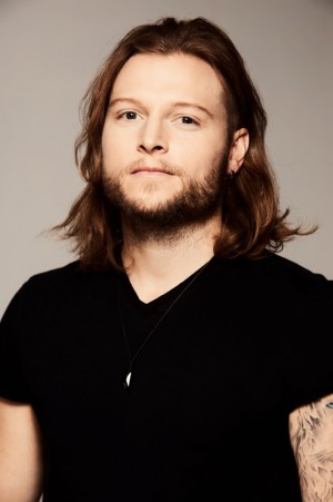 Elliot on Hollywood and how he's evolved as an actor