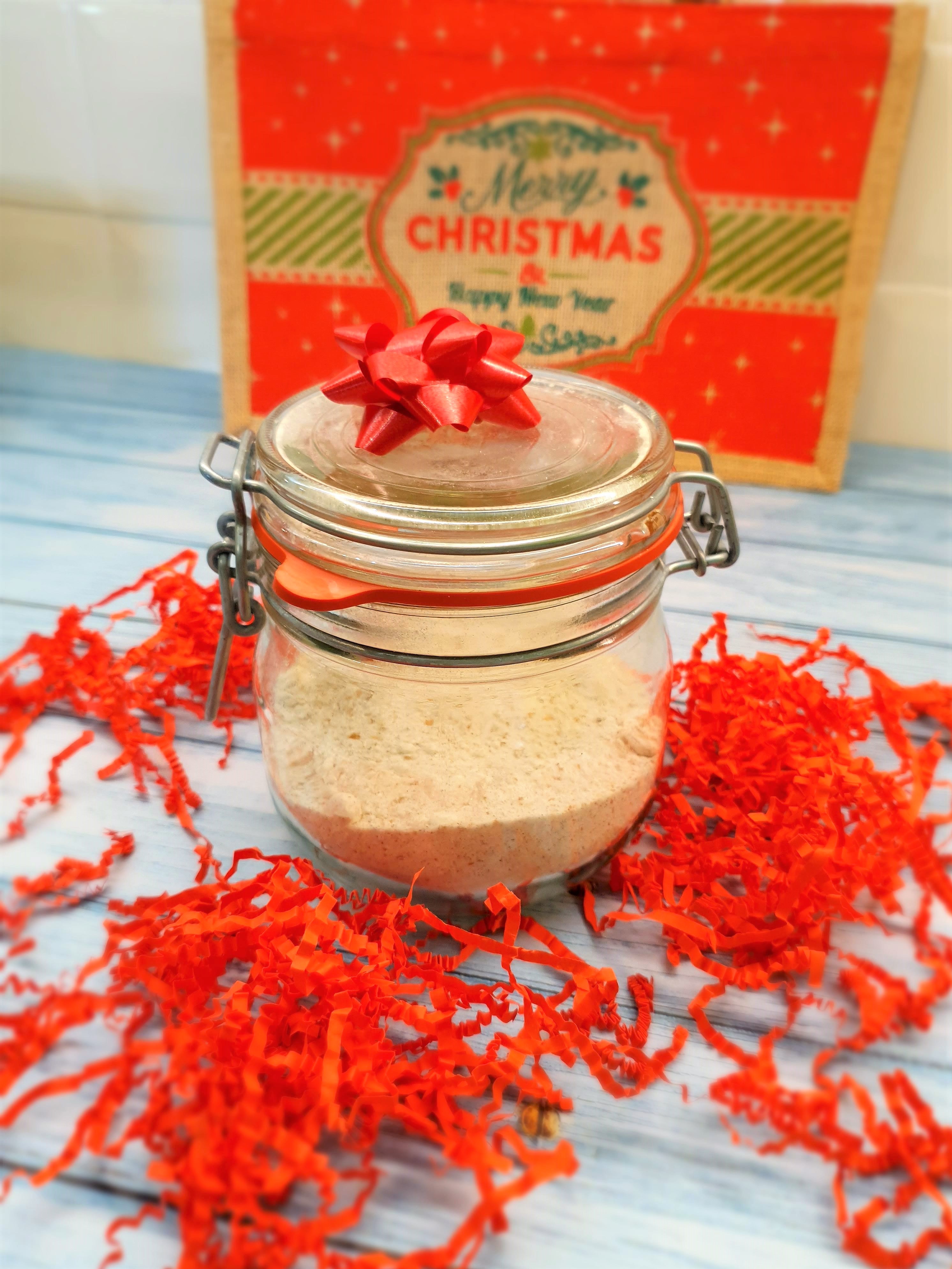 Carrot cake mix jar Xmas