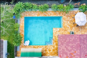 pauls about pool pic1