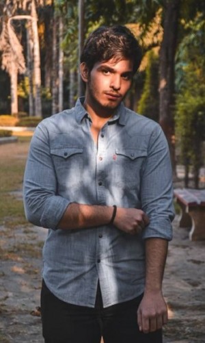 Actor Aryan Chhabra on sets