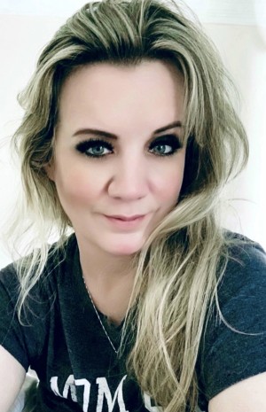 How this CEO Is Using Her Denim Startup to Stop The Downward Spiral of Women’s Mental Health