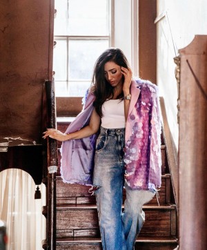 Stills from song Keh na Saku Singer Raveena Mehta