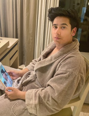 6E2CB7E8 F709 47D7 8359 4A0AB7733D63