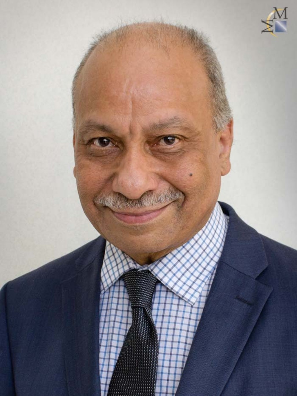 Kolo Nicholas Ediale, MD, an Endocrinologist with Middletown Medical