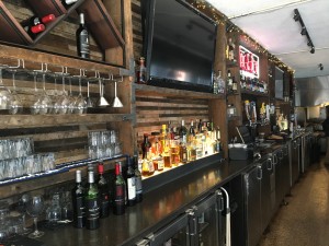 Popular Mac & Toz Alehouse closes engages Specialty Bar & Restaurant to sell