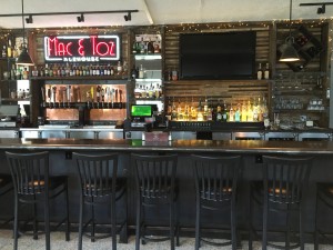 Popular Mac & Toz Alehouse closes engages Specialty Bar & Restaurant to sell
