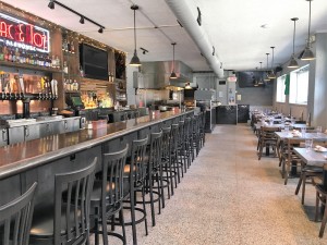 Popular Mac & Toz Alehouse closes engages Specialty Bar & Restaurant to sell