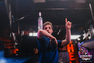 Spin And Shake Launches Their Virtual Cocktail Making Class on Zoom