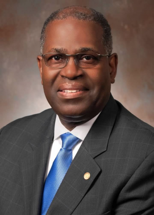 Get to know Dentist Dr. Leo E. Rouse, who resides in Maryland.