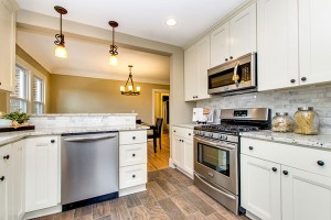White Kitchen Cabinets