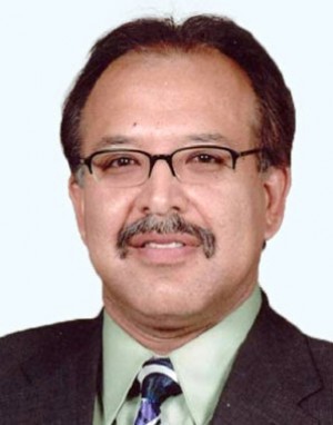 Dawood Harunani, DDS, a Dentist with Midwest Dental