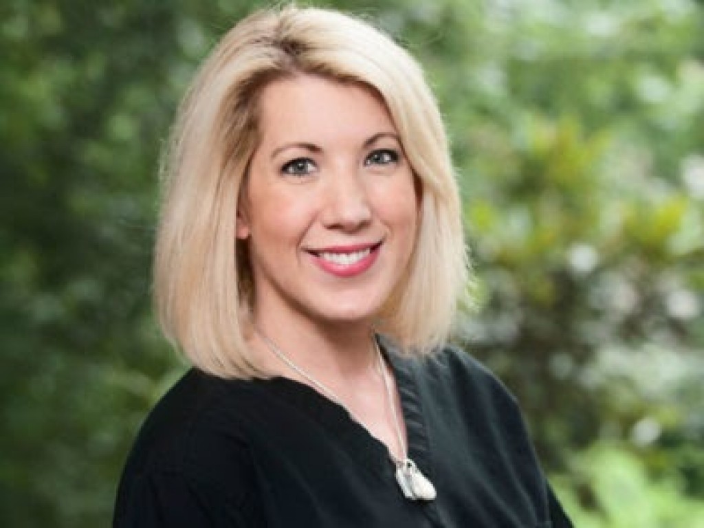 Amy K. Mos, MD, an ObstetricianGynecologist with Plano Women’s