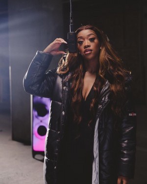 323DEE7C 352C 4695 B789 4B26243195DB