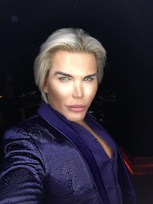 Fans Crazy on Lord Conrad and Rodrigo Alves meeting, The Two Superstars Created an Incredible Crowds