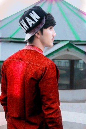 5256E6FF 665C 41EA 8879 EC814737003F