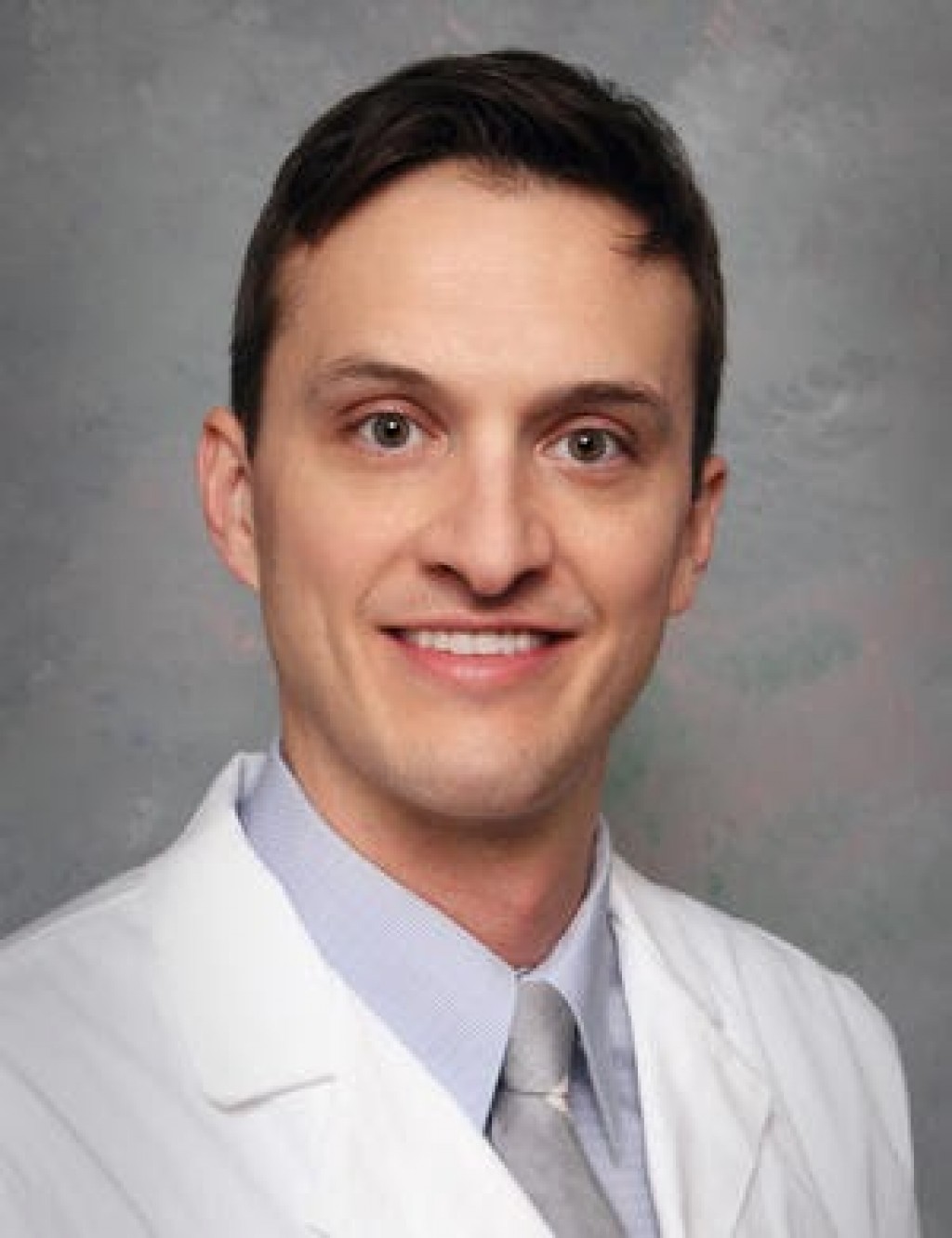 Aaron L. MD, a Plastic and Reconstructive Surgeon with an