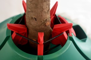 Inventor creates Christmas tree stand so convenient that it will bring people back from fake trees