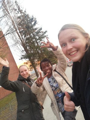 Jade Mario with his fluffy Buddy Junior, playing the piano keyboard